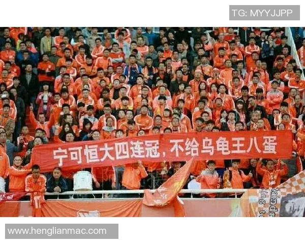 马赛球迷围堵客队大巴事件背后的暴力与足球文化冲突分析